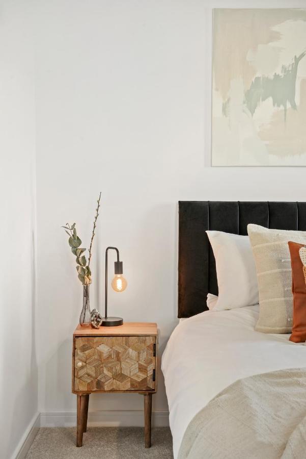 Luxury Apartment At Holt House Milton Keynes Ngoại thất bức ảnh